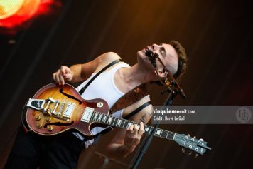 Asaf Avidan Festival les Vieilles Charrues samedi 20 juillet 2013 photo par herve le gall photographe cinquieme nuit