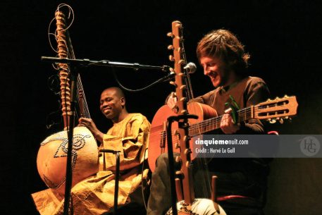 Ballake Sissoko Thee, stranded horse Cabaret Vauban jeudi 16 avril 2009 par herve le gall photographe cinquieme nuit