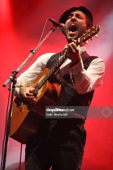 Charlie Winston Festival des Vieilles Charrues samedi 18 juillet 2009 par herve le gall photographe cinquieme nuit