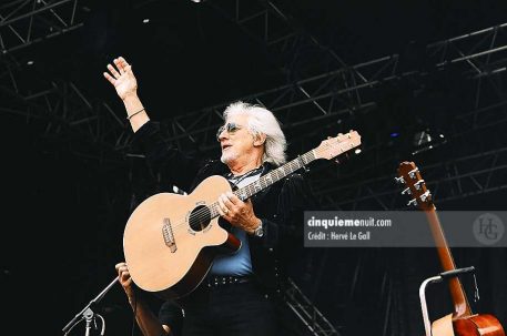 Hugues Aufray Festival des Vieilles Charrues dimanche 25 juillet 2004