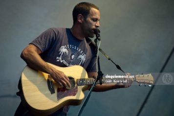 Jack Johnson Festival les Vieilles Charrues Carhaix vendredi 15 juillet 2011 par herve le gall photographe cinquieme nuit