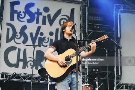 The coral Festival des Vieilles Charrues vendredi 23 juillet 2004