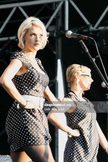 The pipettes festival la route du rock samedi 12 août 2006 par Hervé « harvey » LE GALL photographe Cinquième nuit