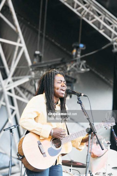 Tracy Chapman Festival les Vieilles Charrues dimanche 23 juillet 2006 par Hervé « harvey » LE GALL photographe Cinquième nuit