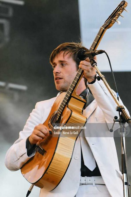 Thomas Dutronc Festival les Vieilles Charrues dimanche 20 juillet 2008 par herve le gall photographe cinquieme nuit