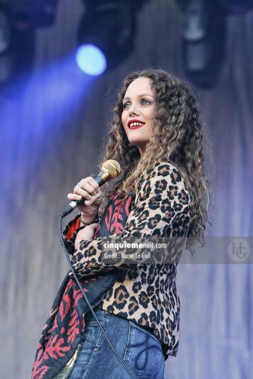 Vanessa Paradis Festival des Vieilles Charrues dimanche 20 juillet 2008 par herve le gall photographe cinquieme nuit