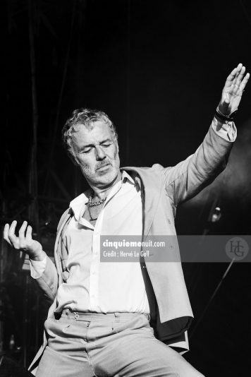 Baxter Dury Festival des Vieilles Charrues dimanche 14 juillet 2024